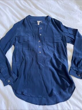 Banana Republic navy Blue 100% Silk utility half button blouse xs Shirt